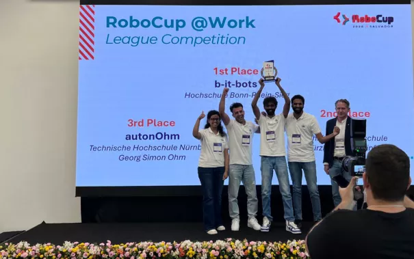 20250720 RoboCup 2025 Weltmeister b-it-bots in der League @work