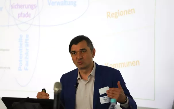 Konferenz Fachkraefteallianz Keynote Sauer 20250703 Foto Juri Kuestenmacher 11.JPG