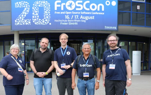 2025-08-16_fbinf_Froscon_2025_Kira Wazinski
