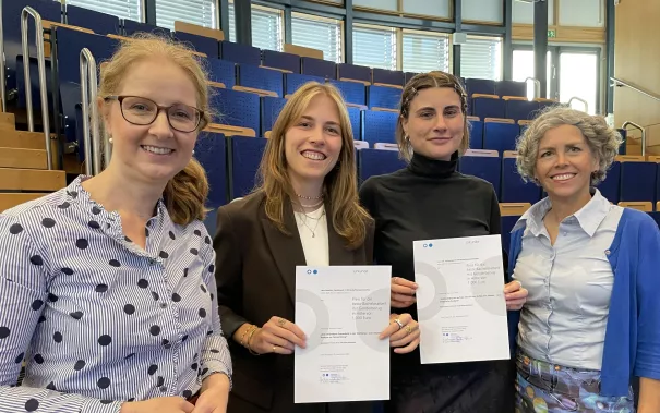 Welcome @H-BRS Urkunde Bachelorarbeit Genderbezug 20250929 Foto Yorck Weber