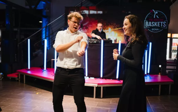 Absolventenfeier Telekom Dome Party 20251025 Foto Nathan Dreessen 348.jpg