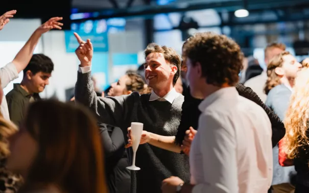 Absolventenfeier Telekom Dome Party 20251025 Foto Nathan Dreessen 413.jpg