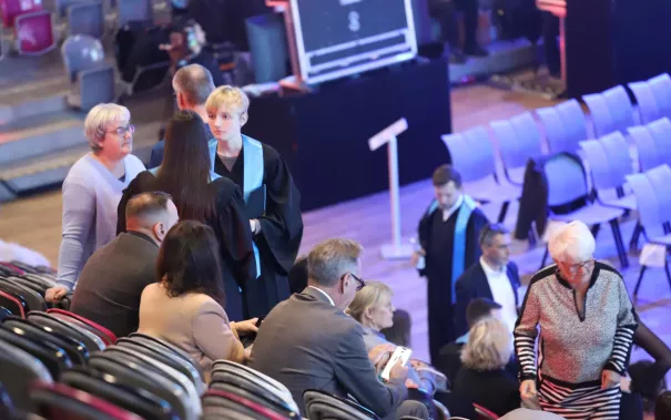 Absolventenfeier Telekom Dome StA 20251025 Foto Juri Kuestenmacher 104.JPG