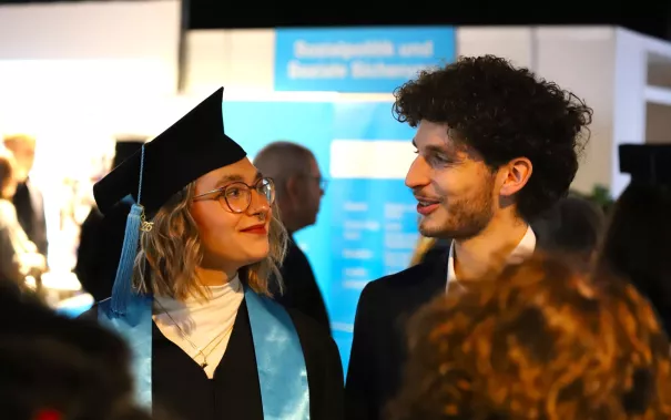 Absolventenfeier Telekom Dome StA 20251025 Foto Juri Kuestenmacher 156.JPG