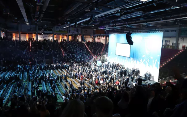 Absolventenfeier Telekom Dome StA 20251025 Foto Juri Kuestenmacher 337.JPG