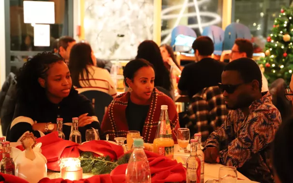 Role Models Christmas Tree 2025-12-15_Studierende und Alumni_Foto Martin Schulz