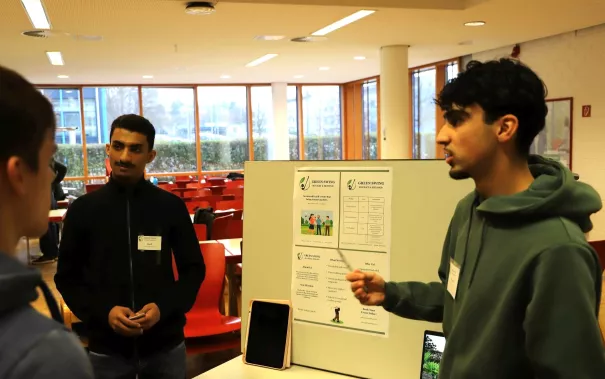 Messesimulation Wirtschaftsinformatik StA 20251204 Foto Juri Kuestenmacher 005.JPG