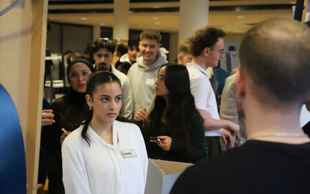 Messesimulation Wirtschaftsinformatik StA 20251204 Foto Juri Kuestenmacher 048.JPG