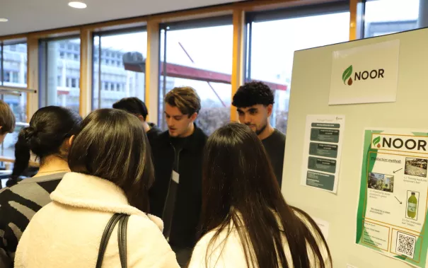 Messesimulation Wirtschaftsinformatik StA 20251204 Foto Juri Kuestenmacher 054.JPG