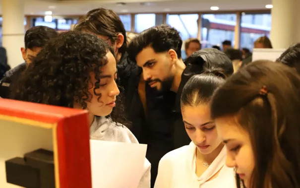 Messesimulation Wirtschaftsinformatik StA 20251204 Foto Juri Kuestenmacher 090.JPG