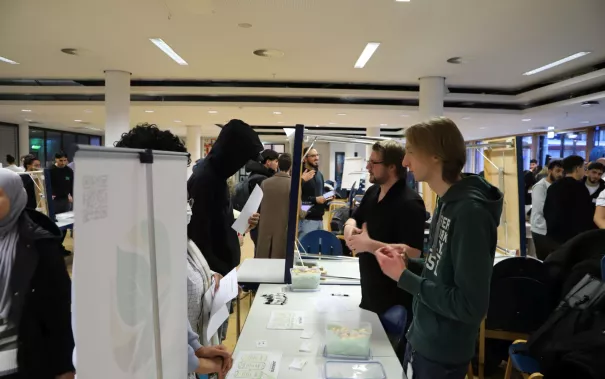 Messesimulation Wirtschaftsinformatik StA 20251204 Foto Juri Kuestenmacher 099.JPG