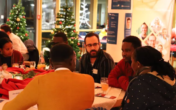 Role Models Christmas Tree 2025-12-15_Studierende und Alumni_Foto Martin Schulz