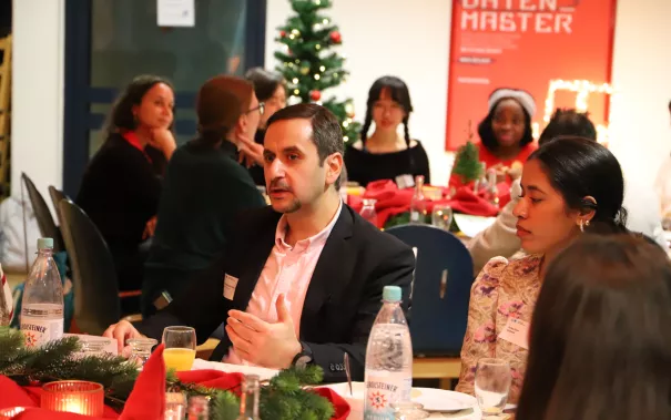 Role Models Christmas Tree 2025-12-15_Studierende und Alumni_Foto Martin Schulz