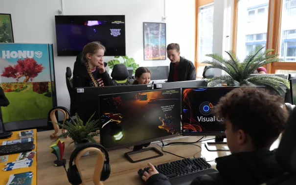 25.02.2026 Besuch Albert-Einstein-Gymnasium (AEG) im FB Informatik