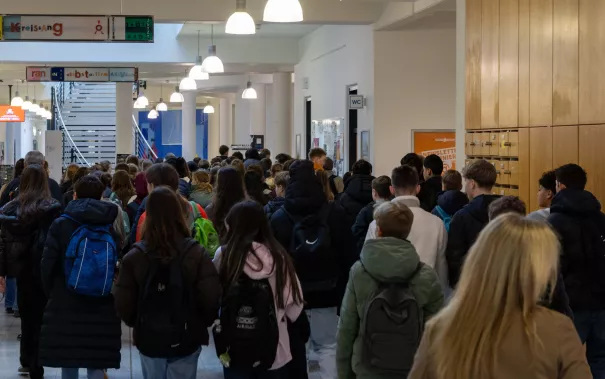 25.02.2026 Besuch Albert-Einstein-Gymnasium (AEG) im FB Informatik