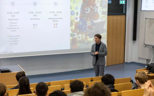 25.02.2026 Besuch Albert-Einstein-Gymnasium (AEG) im FB Informatik