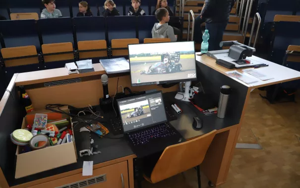 Kinderuni Motorsport Rennwagen StA 20260226 Foto Juri Kuestenmacher 006.JPG