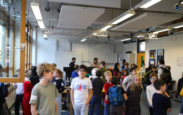 Kinderuni Roboter echt erleben StA 20260319 Foto Juri Kuestenmacher 01.JPG