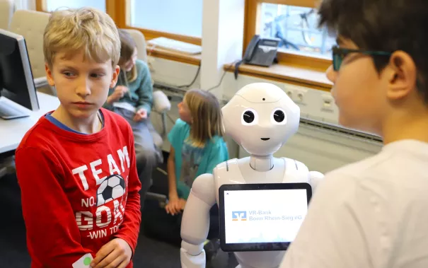 Kinderuni Roboter echt erleben StA 20260319 Foto Juri Kuestenmacher 30.JPG