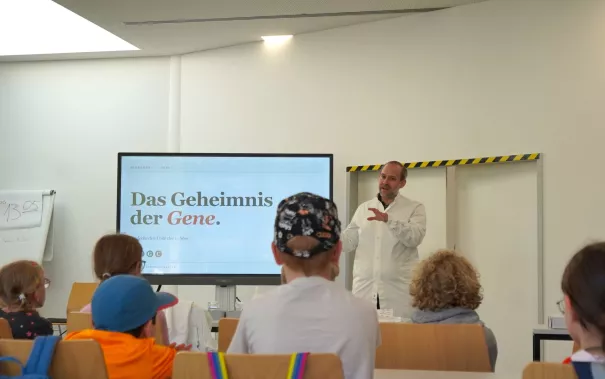 Kinderuni Geheimnis der Gene Rhb 20260423 Foto Juri Kuestenmacher 015.JPG