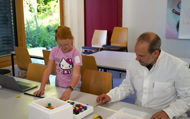 Kinderuni Geheimnis der Gene Rhb 20260423 Foto Juri Kuestenmacher 025.JPG