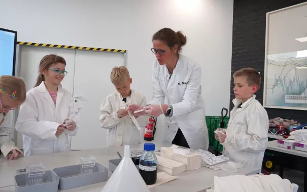 Kinderuni Geheimnis der Gene Rhb 20260423 Foto Juri Kuestenmacher 035.JPG