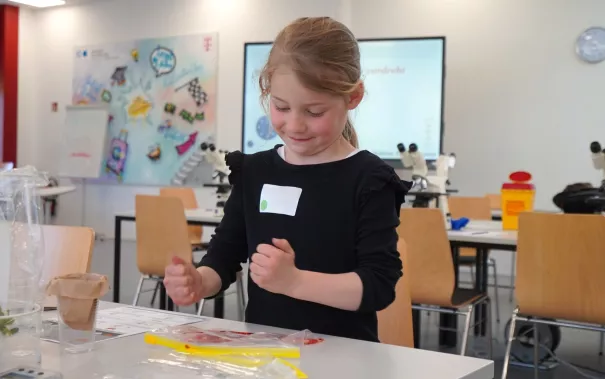 Kinderuni Geheimnis der Gene Rhb 20260423 Foto Juri Kuestenmacher 037.JPG