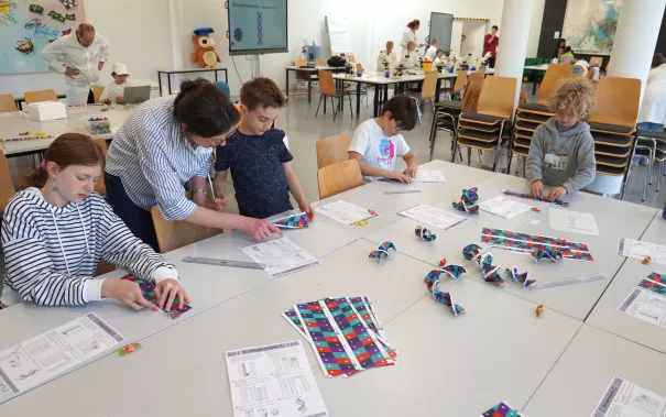 Kinderuni Geheimnis der Gene Rhb 20260423 Foto Juri Kuestenmacher 047.JPG