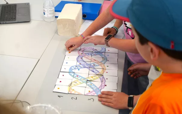 Kinderuni Geheimnis der Gene Rhb 20260423 Foto Juri Kuestenmacher 052.JPG