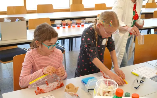 Kinderuni Geheimnis der Gene Rhb 20260423 Foto Juri Kuestenmacher 073.JPG