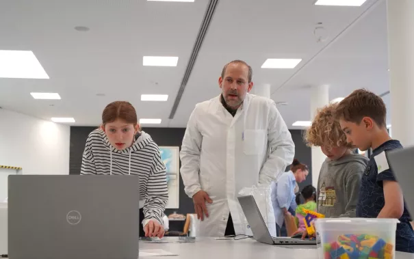 Kinderuni Geheimnis der Gene Rhb 20260423 Foto Juri Kuestenmacher 079.JPG