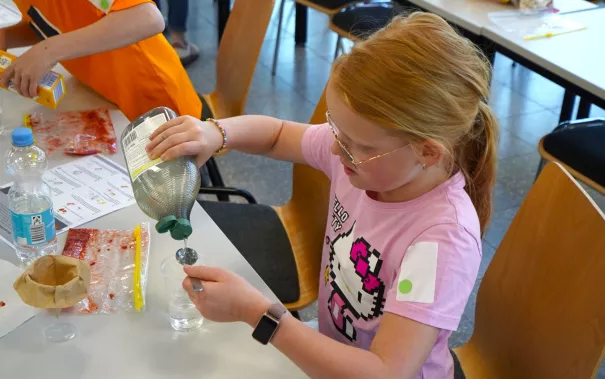 Kinderuni Geheimnis der Gene Rhb 20260423 Foto Juri Kuestenmacher 105.JPG