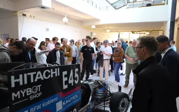 Rollout Eduard BRS Motorsport StA 20260508 Foto Juri Kuestenmacher 200.JPG
