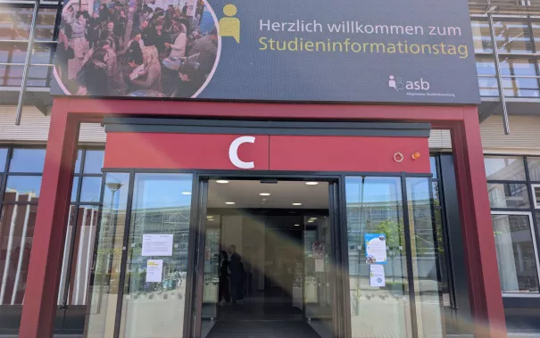 Studieninformationstag ASB Rhb 20260509 18 Foto Konrad Dohlen.jpg