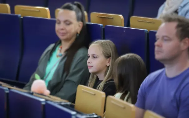 Kinderuni Diplomfeier Audimax StA 20260611 Foto Juri Kuestenmacher 019.JPG