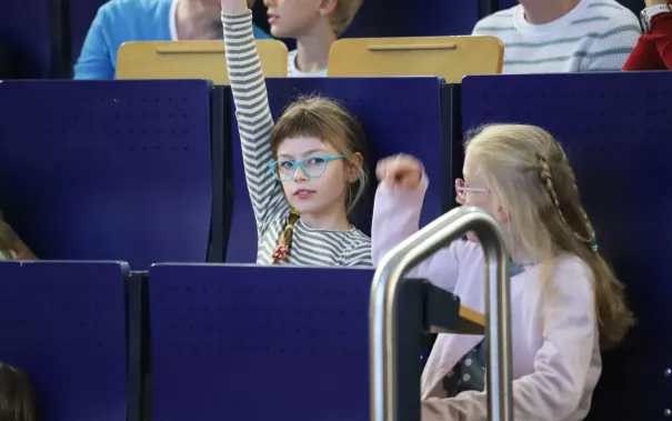 Kinderuni Diplomfeier Audimax StA 20260611 Foto Juri Kuestenmacher 023.JPG