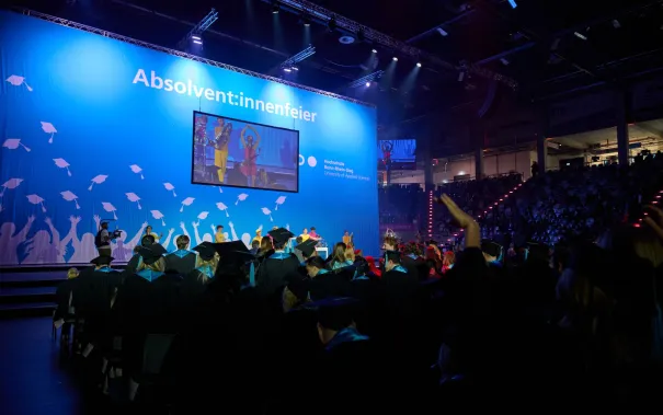 absolventenfeier-festakt-20261024-102-nd.jpg