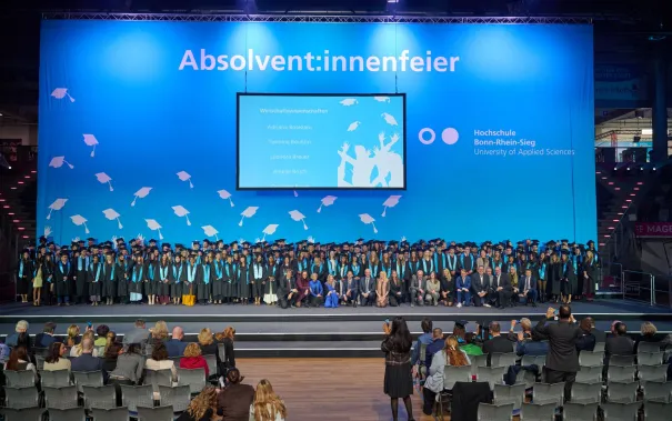 absolventenfeier-festakt-20261024-165-nd.jpg