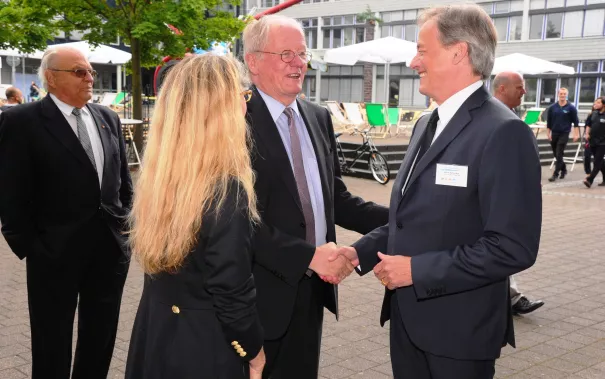 20_jahre_h-brs_begruessung_20150619_foto_c._adolph_051.jpg(DE)