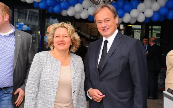 20_jahre_h-brs_begruessung_20150619_foto_c._adolph_058.jpg(DE)