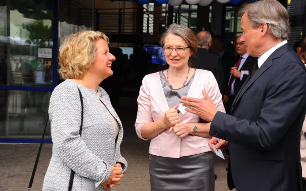 20_jahre_h-brs_begruessung_20150619_foto_c._adolph_067.jpg(DE)