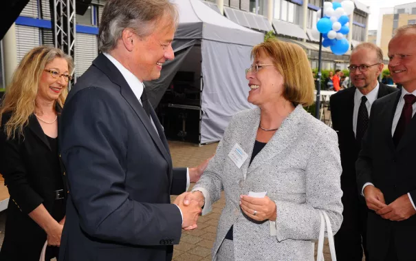 20_jahre_h-brs_begruessung_20150619_foto_c._adolph_103.jpg(DE)