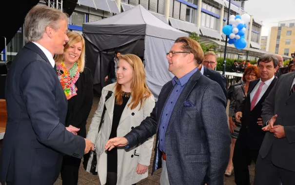 20_jahre_h-brs_begruessung_20150619_foto_c._adolph_130.jpg(DE)