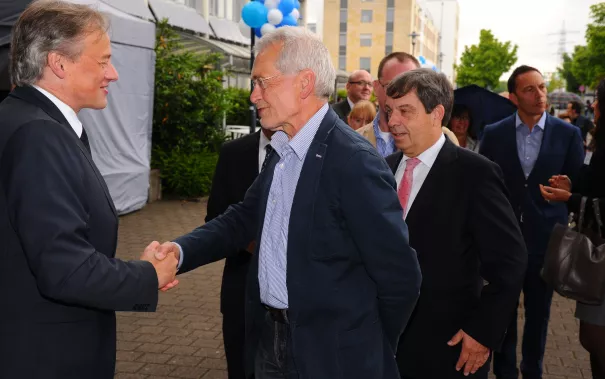 20_jahre_h-brs_begruessung_20150619_foto_c._adolph_132.jpg(DE)