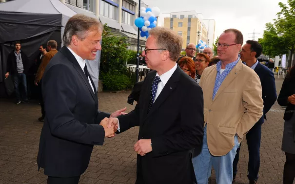 20_jahre_h-brs_begruessung_20150619_foto_c._adolph_134.jpg(DE)