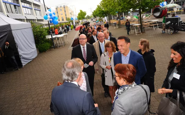 20_jahre_h-brs_begruessung_20150619_foto_c._adolph_137.jpg(DE)