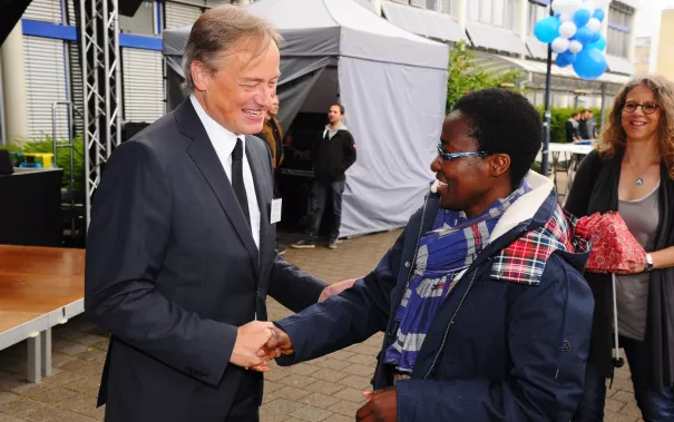 20_jahre_h-brs_begruessung_20150619_foto_c._adolph_149.jpg(DE)