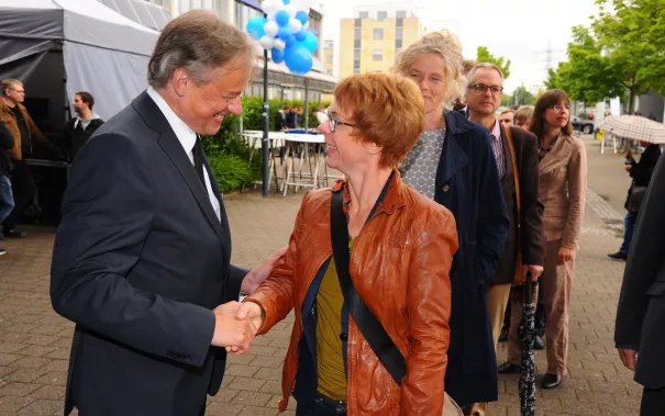 20_jahre_h-brs_begruessung_20150619_foto_c._adolph_158.jpg(DE)