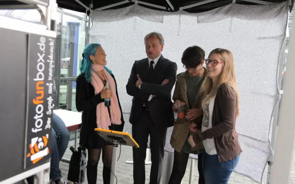 20_jahre_h-brs_sommerfest_20150619_foto_e._tritschler_img_6596.jpg(DE)