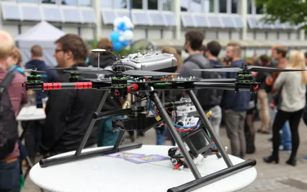 20_jahre_h-brs_sommerfest_20150619_foto_e._tritschler_img_6610.jpg(DE)